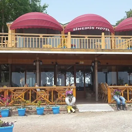 Sinemis